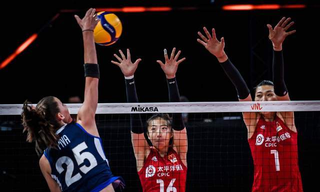 沙尔克04青年军掀起青春风暴  