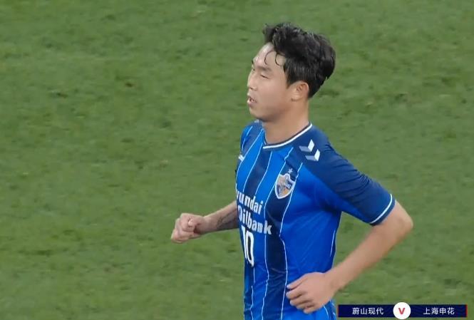 9, 尤文新帅首战排兵布阵引争议  